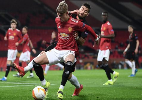 九游体育官网-新疆广汇内部会议纪要流出：赛后队长鼓劲，欧联使命明确，球队文化再被提及