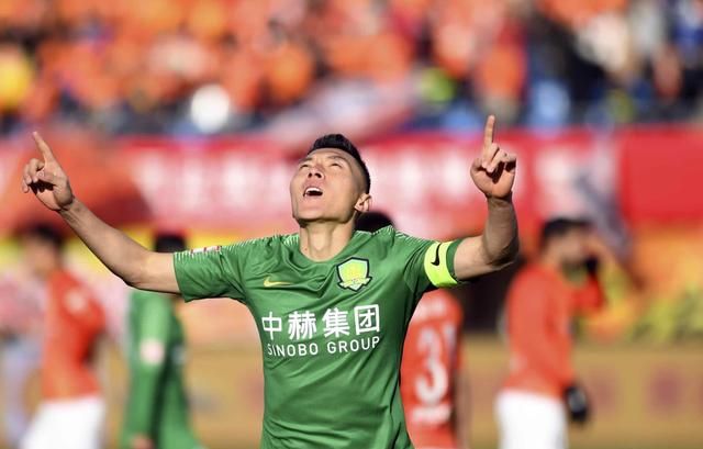 包含欧篮联冲刺阶段走向成谜；北京国安防线松动；态度坚定；轮换策略成焦点的词条