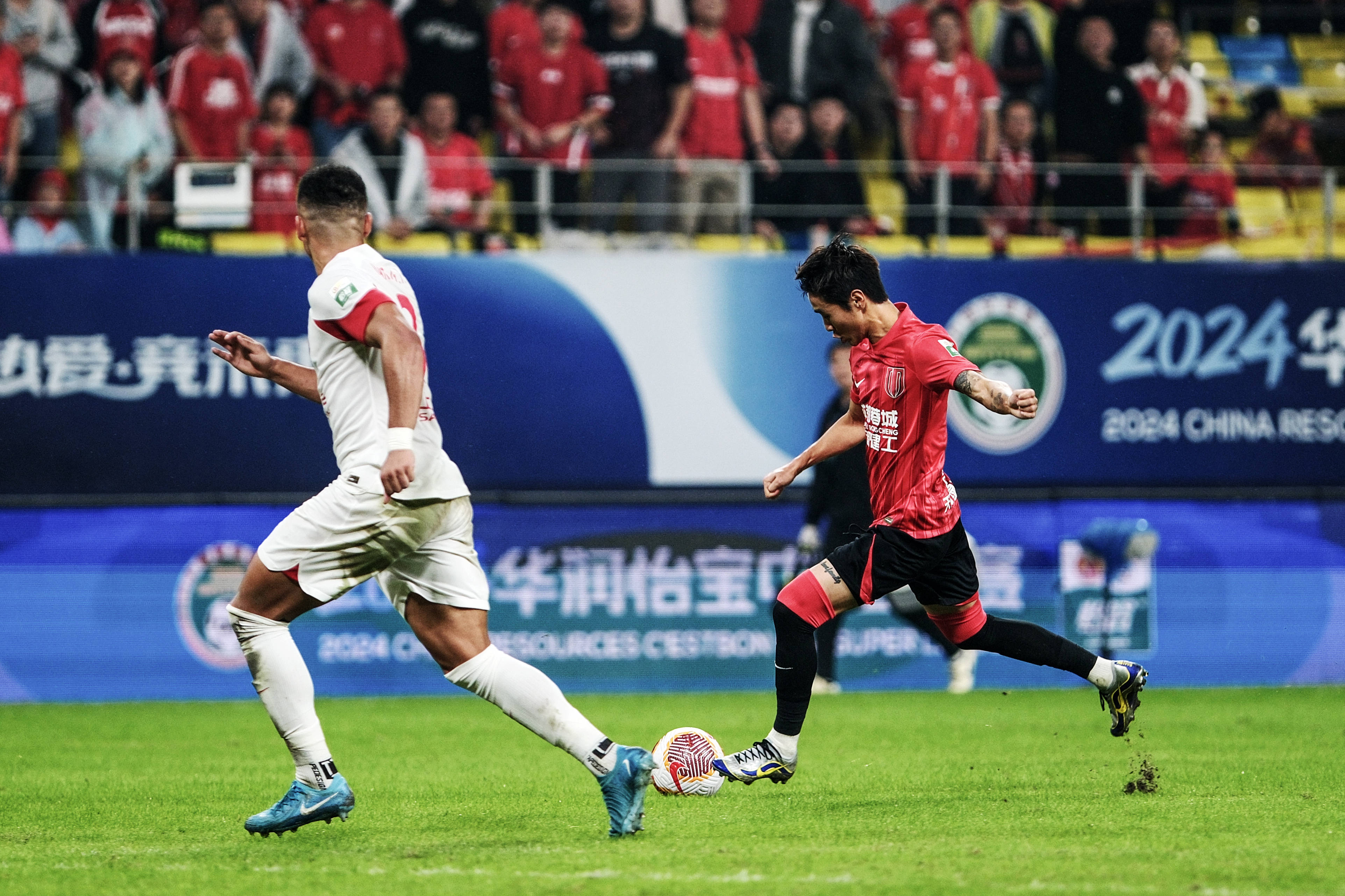 九游体育-上海申花今夜再遭质疑，志在法国杯名次提升，引发热议，年轻球员得到机会的简单介绍