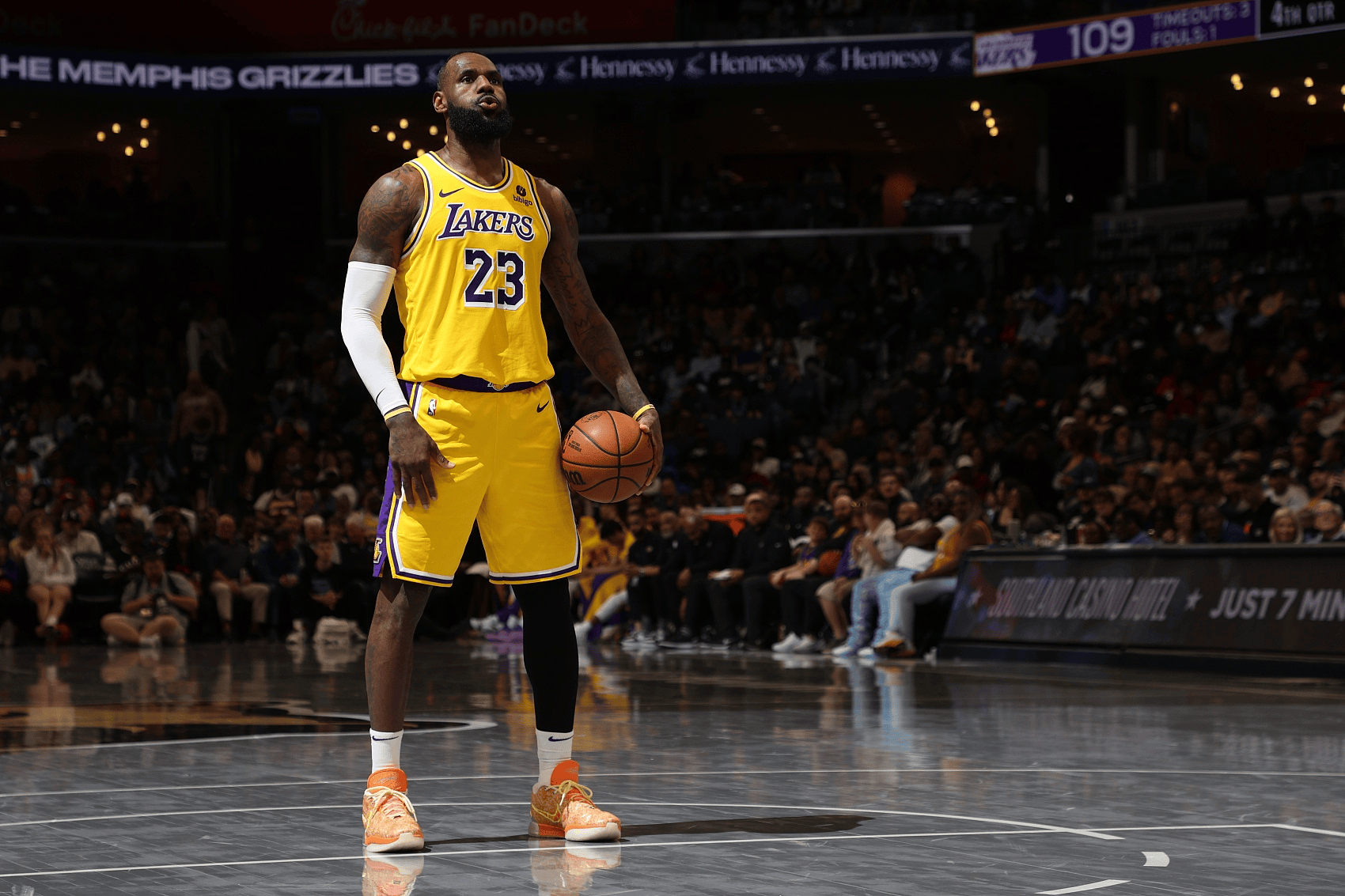 九游体育APP-NBA总决赛倒计时，芝加哥公牛冲刺阶段复出首秀，细节引发关注，悬念犹存，数据趋势出现新变化的简单介绍